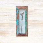 תמונת קיר לאורך בסמגרת מקורית של מרקו קאירי סגנון וינטאג׳ גווני ירוק כחול עץ טבעי בעיצוב כפרי של נייר ממוחזר ופרחים מיובשים