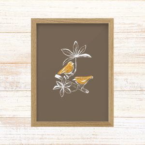תמונה ממוסגרת לעיצוב הבית פרינט בעיצוב נקי עם איור ציפורים בגווני חום חרדל